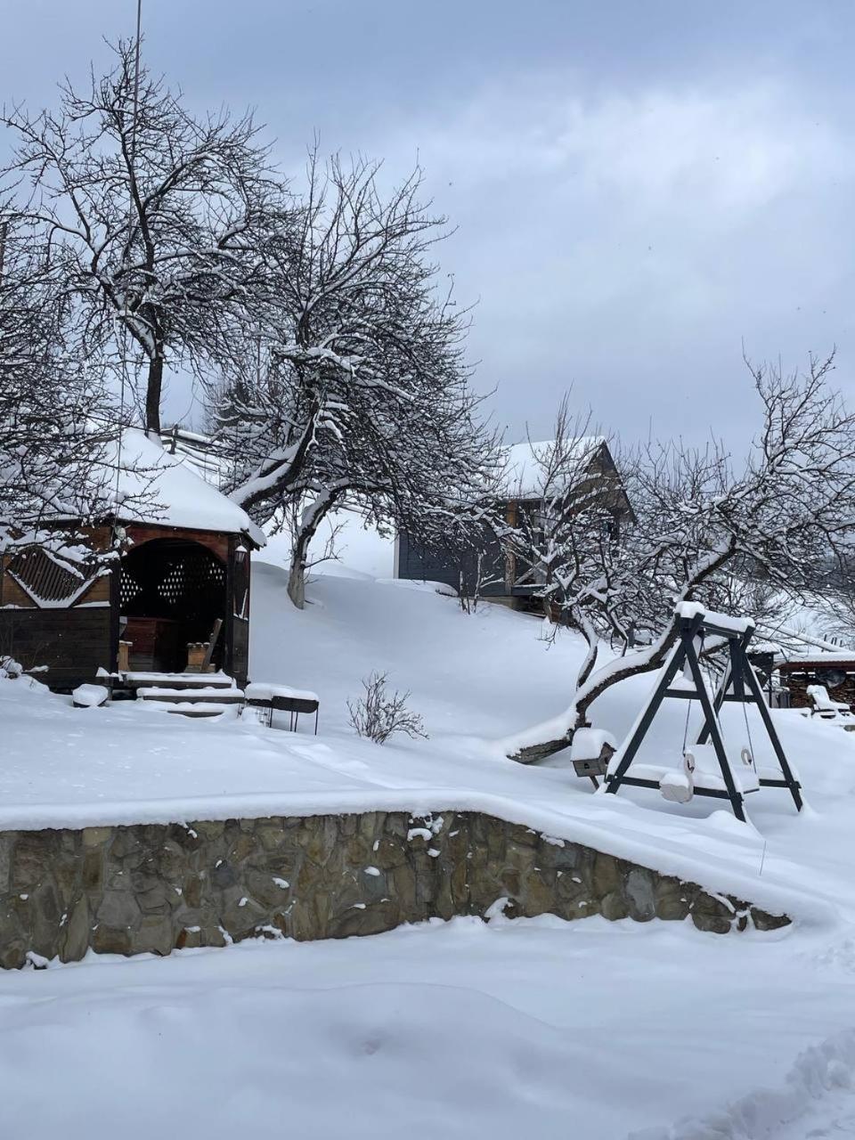 Kazka Aparthotel Iablunîțea Exterior foto