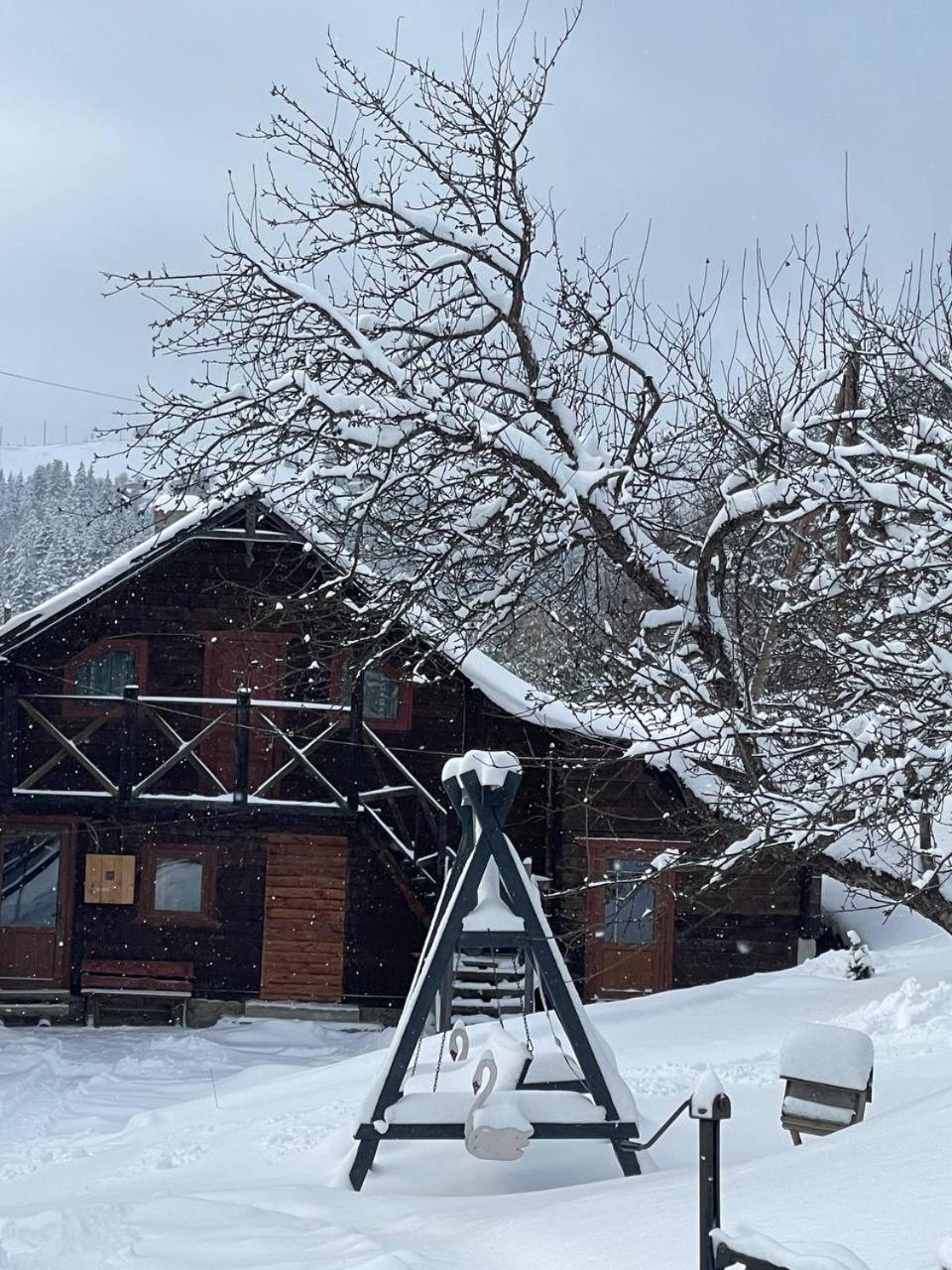 Kazka Aparthotel Iablunîțea Exterior foto