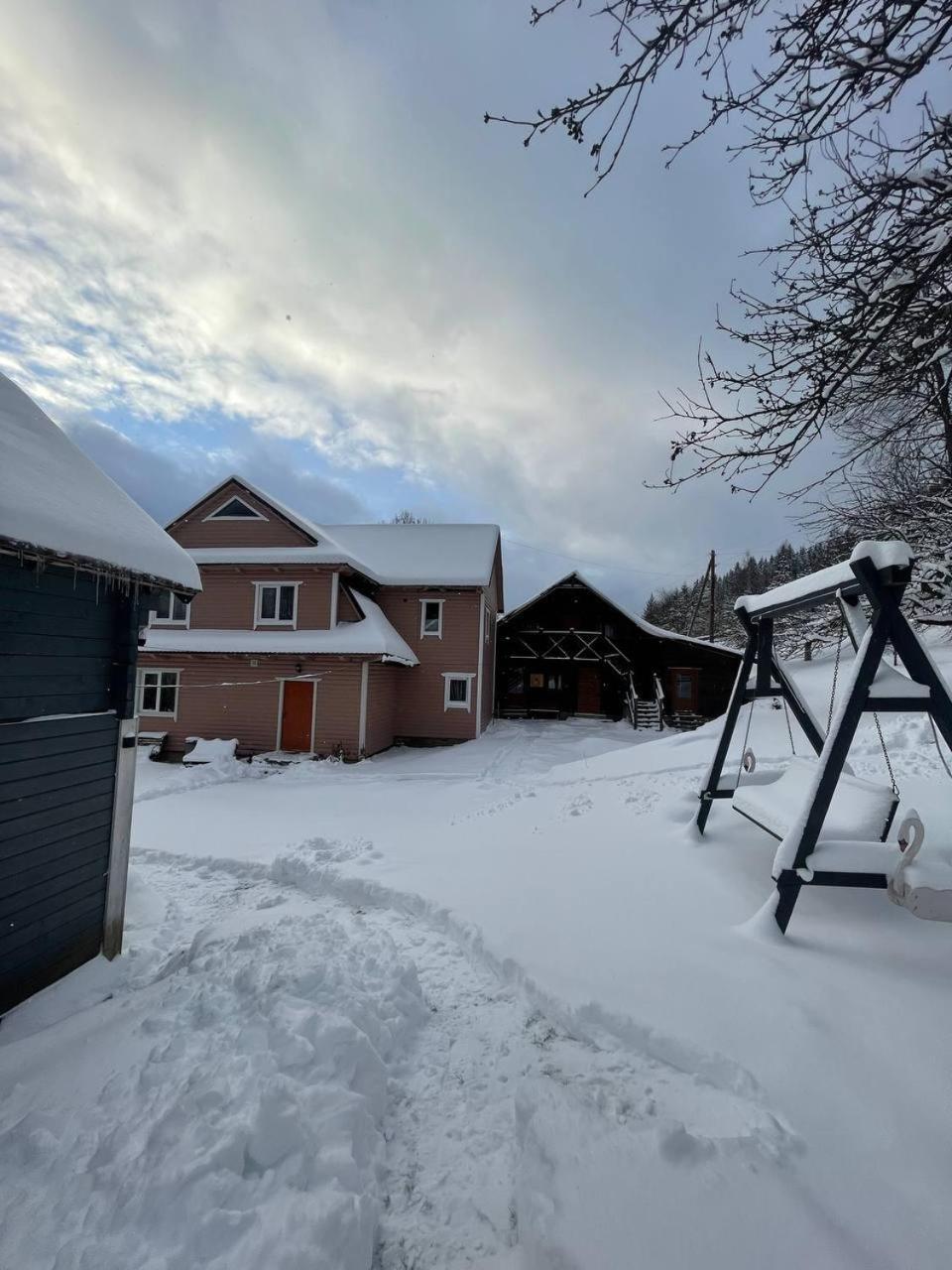 Kazka Aparthotel Iablunîțea Exterior foto